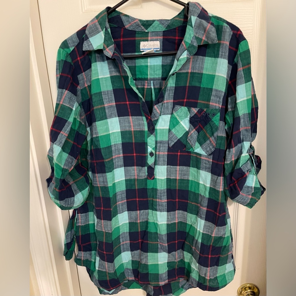 Columbia PFG button up XL